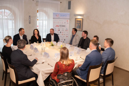 Slavnostní oběd s partnery | Gala lunch with partners